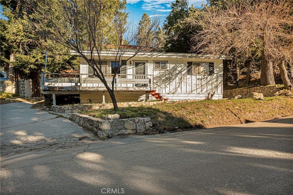 1164 Bear Springs, Rimforest, CA 92378