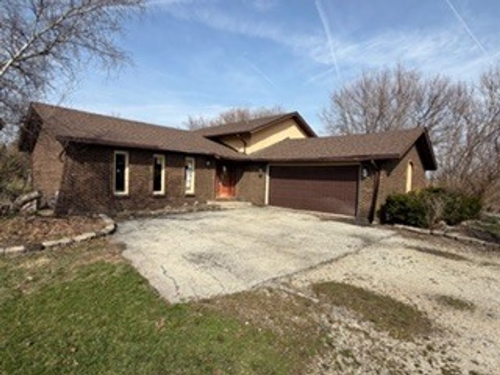 1609 Illini Drive, New Lenox, IL 60451