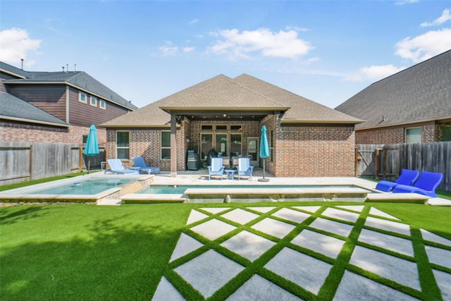 18843 Aspen Heights Trail, Cypress, TX 77429