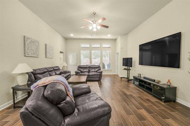 18843 Aspen Heights Trail, Cypress, TX 77429