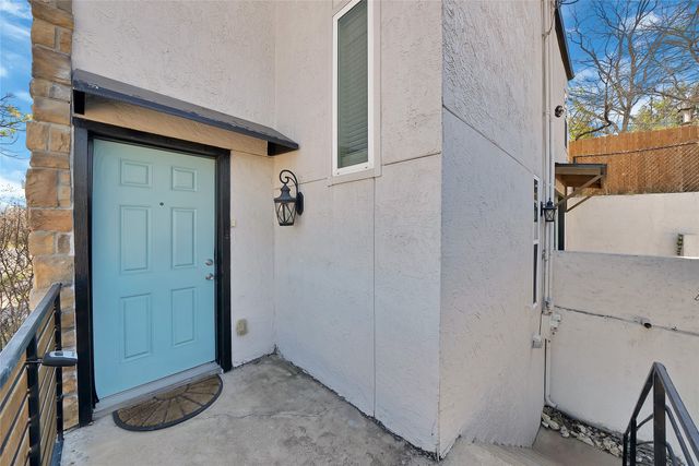 2303 Park Hill Drive, Fort Worth, TX 76110