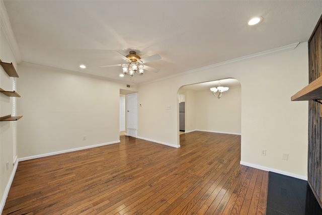 2303 Park Hill Drive, Fort Worth, TX 76110