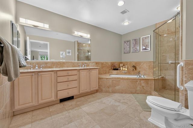 436 Trump Park, Shrub Oak, NY 10588