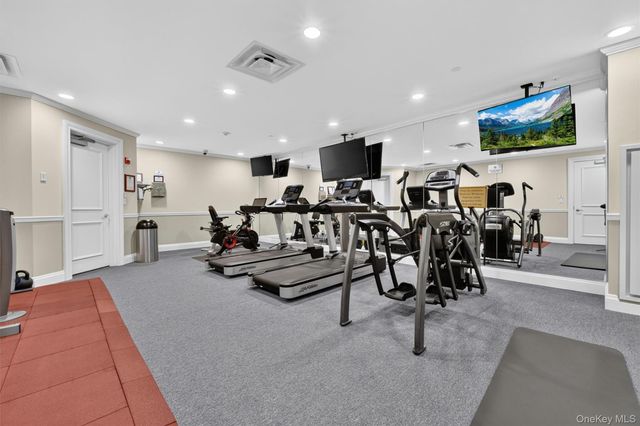436 Trump Park, Shrub Oak, NY 10588