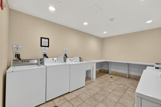 436 Trump Park, Shrub Oak, NY 10588