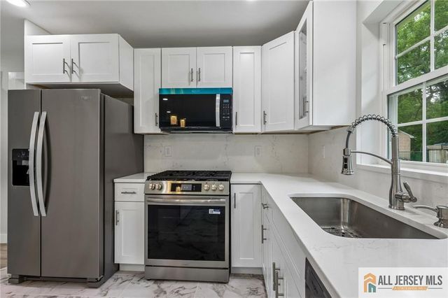 101 Saint Stephens Avenue, Keasbey, NJ 08832