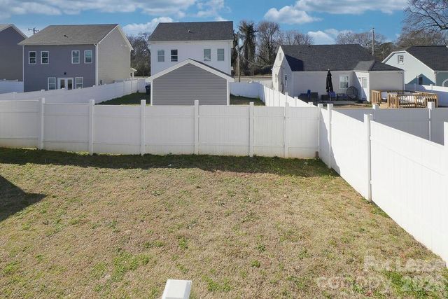 3825 Westway Drive, Charlotte, NC 28208