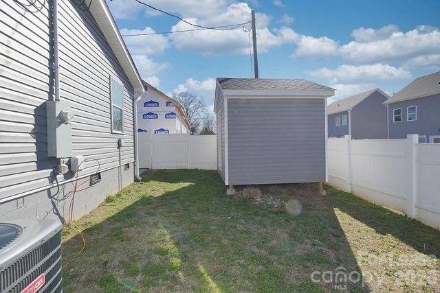 3825 Westway Drive, Charlotte, NC 28208