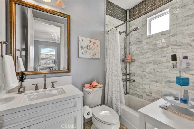 32 Lark, Lake Forest, CA 92630