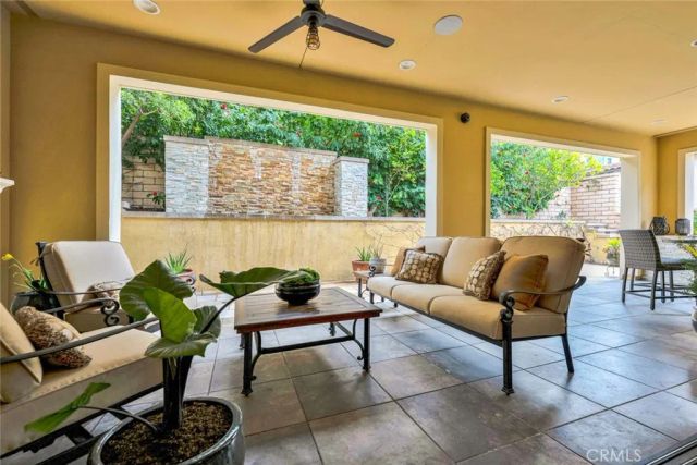 32 Lark, Lake Forest, CA 92630