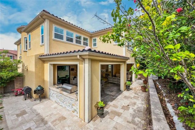 32 Lark, Lake Forest, CA 92630