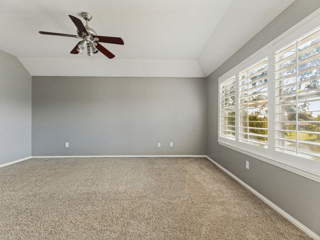 5404 Pecan Creek Circle, Fort Worth, TX 76244