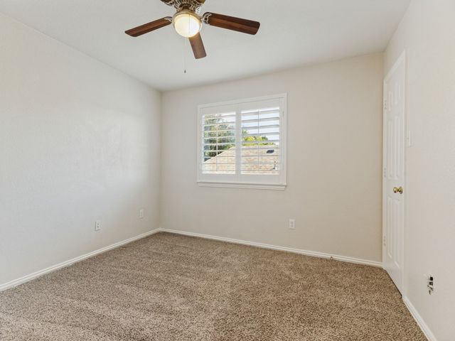 5404 Pecan Creek Circle, Fort Worth, TX 76244