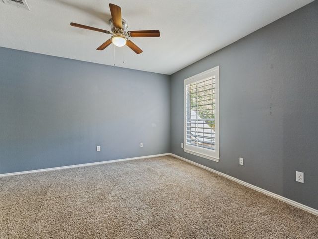 5404 Pecan Creek Circle, Fort Worth, TX 76244