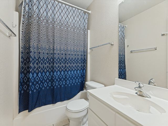 5404 Pecan Creek Circle, Fort Worth, TX 76244