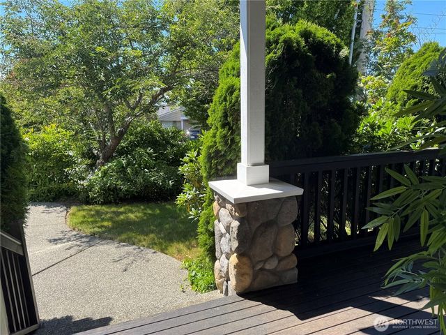 510 3rd Avenue N, Edmonds, WA 98020