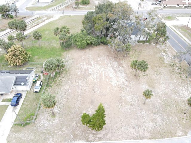 209 W BADGER AVENUE, Eustis, FL 32726