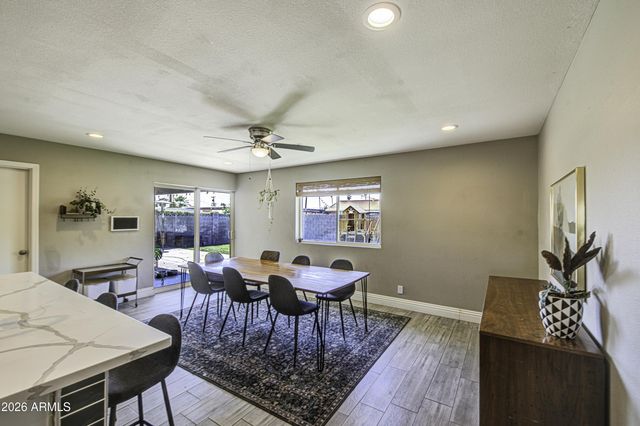 1640 N QUEENSBURY Road, Mesa, AZ 85201