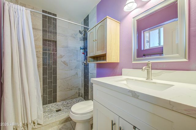 1640 N QUEENSBURY Road, Mesa, AZ 85201