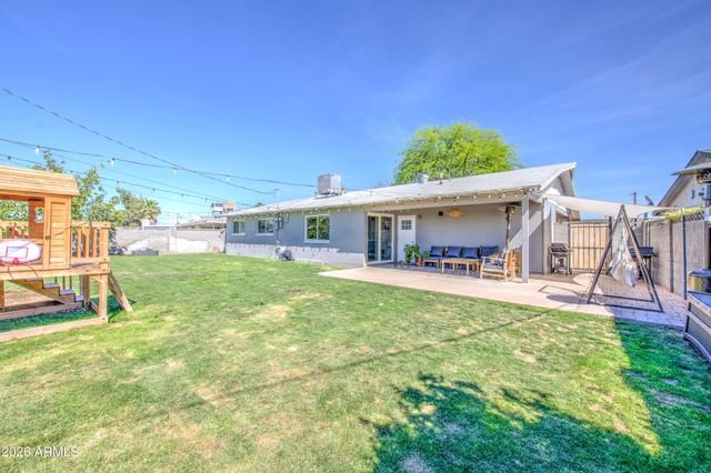 1640 N QUEENSBURY Road, Mesa, AZ 85201