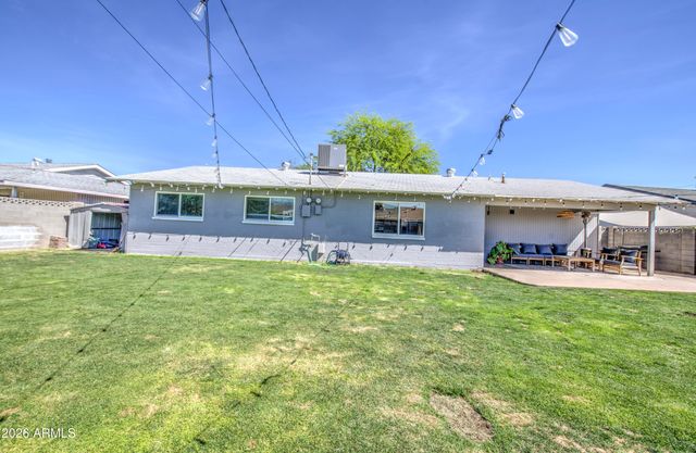 1640 N QUEENSBURY Road, Mesa, AZ 85201