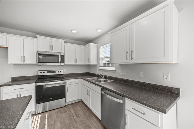 6884 Keeneland Drive, Whitsett, NC 27377