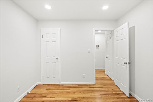 25 Lincoln Avenue, Lake Ronkonkoma, NY 11779