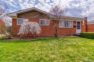 13194 Burgundy Avenue, Warren, MI 48089