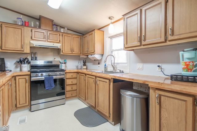 5388 E Rinker Road, Mooresville, IN 46158