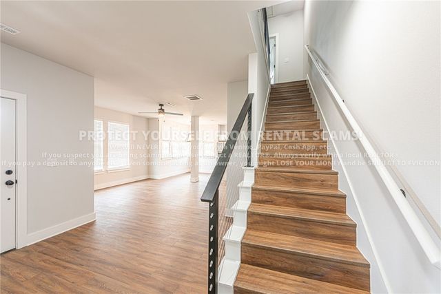 1047 S Laramie Heights, Fayetteville, AR 72704