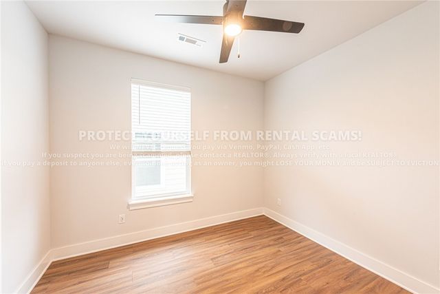 1047 S Laramie Heights, Fayetteville, AR 72704