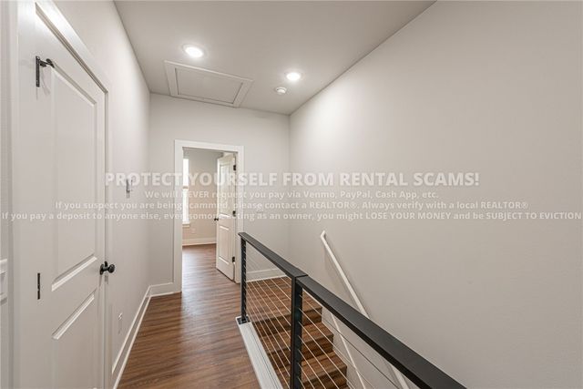 1047 S Laramie Heights, Fayetteville, AR 72704