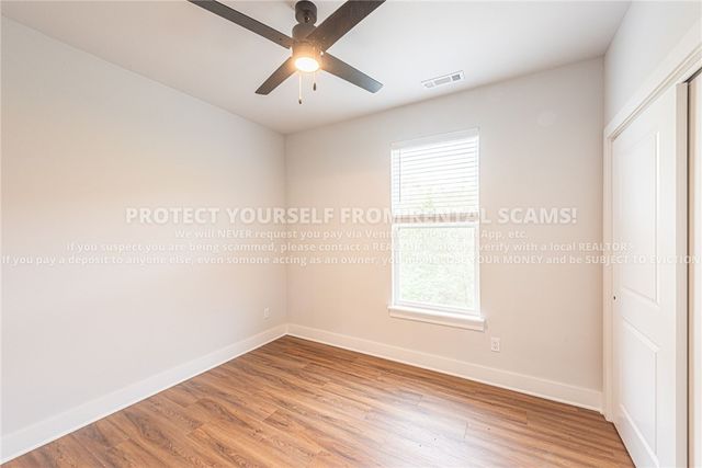 1047 S Laramie Heights, Fayetteville, AR 72704