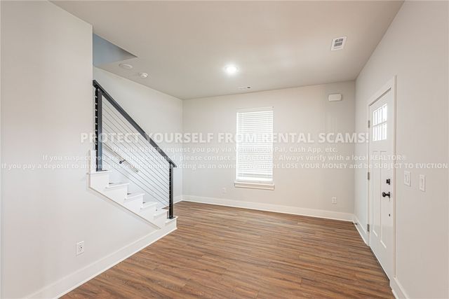 1047 S Laramie Heights, Fayetteville, AR 72704