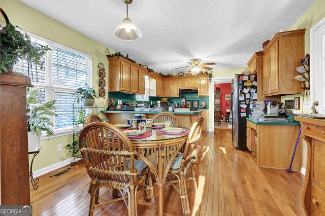 4806 Cash Road, Flowery Branch, GA 30542