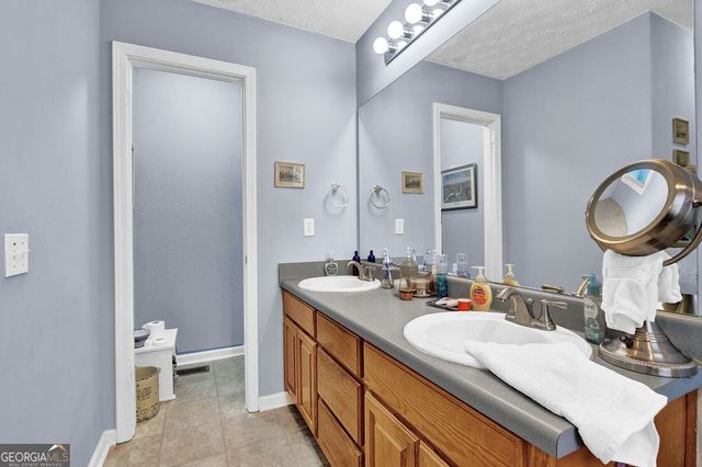 4806 Cash Road, Flowery Branch, GA 30542