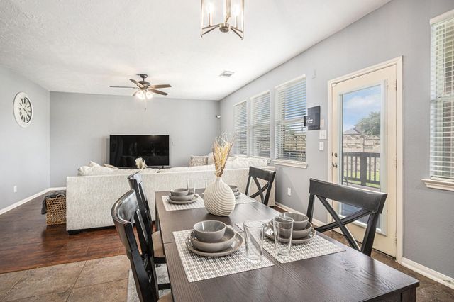 9719 Opal Rock Drive, Rosharon, TX 77583