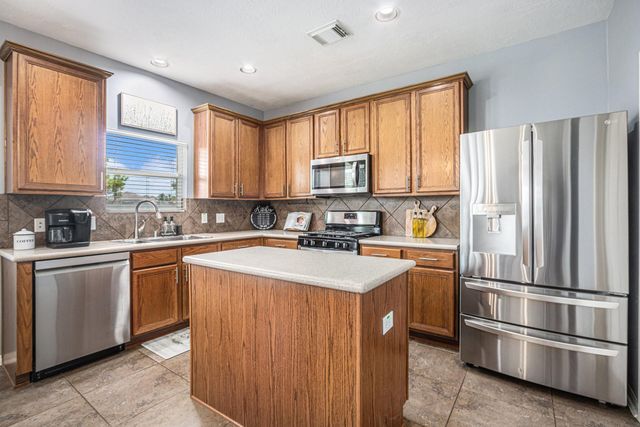 9719 Opal Rock Drive, Rosharon, TX 77583