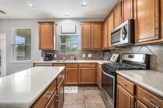 9719 Opal Rock Drive, Rosharon, TX 77583