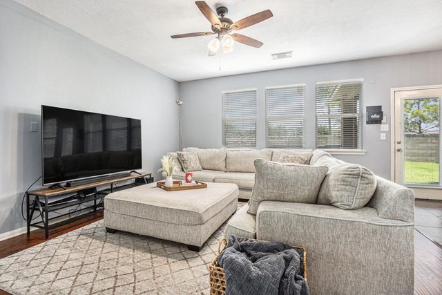 9719 Opal Rock Drive, Rosharon, TX 77583