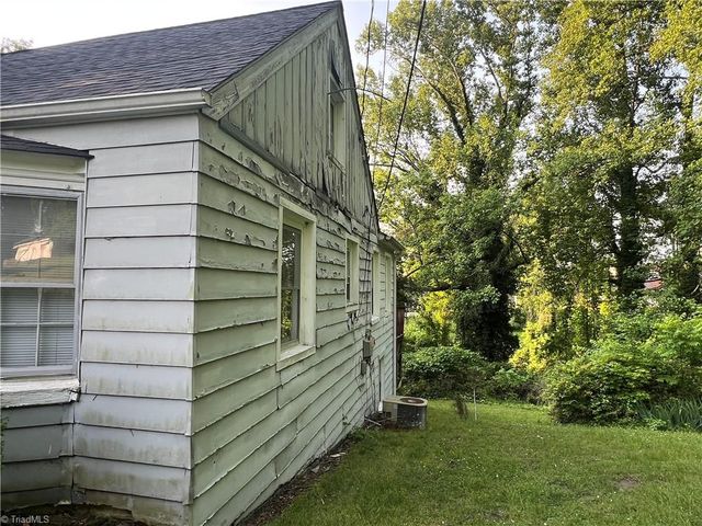 342 Moore Avenue, Mount Airy, NC 27030