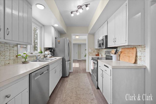 2101 Houseman Avenue, Grand Rapids, MI 49505