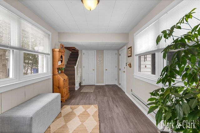 2101 Houseman Avenue, Grand Rapids, MI 49505