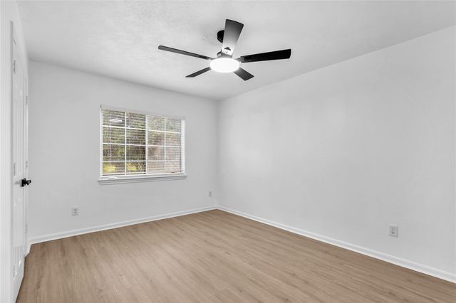 7702 Carolyn Street, Santa Fe, TX 77517