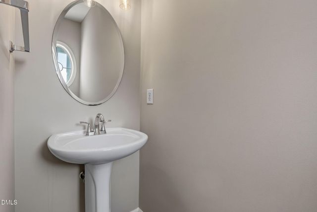 2525 Trailwood Hills Drive, Raleigh, NC 27603