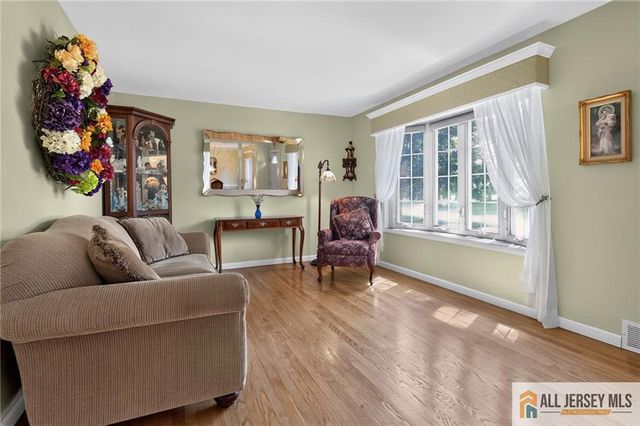 112 Tunison Road, New Brunswick, NJ 08901