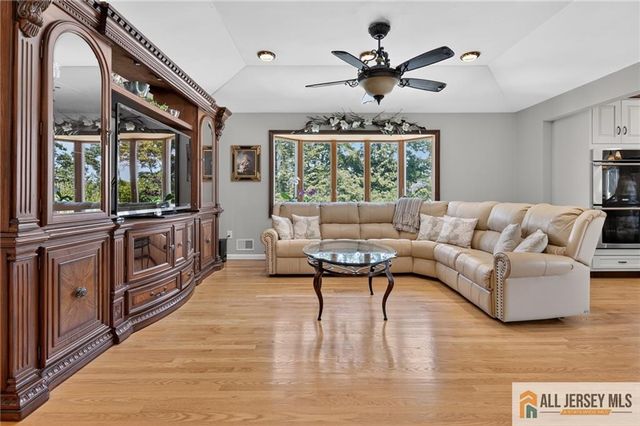 112 Tunison Road, New Brunswick, NJ 08901