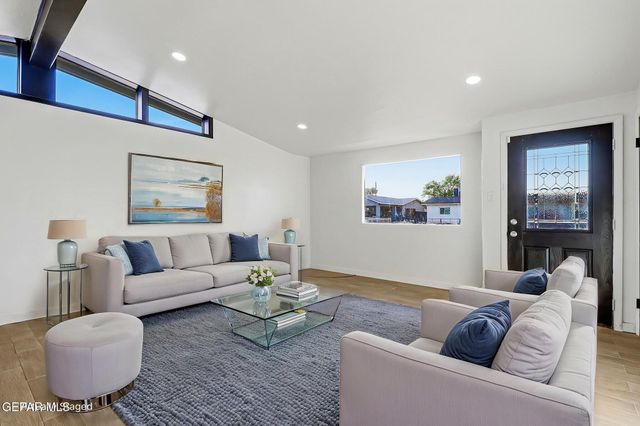 148 PAPAYA Street, El Paso, TX 79915