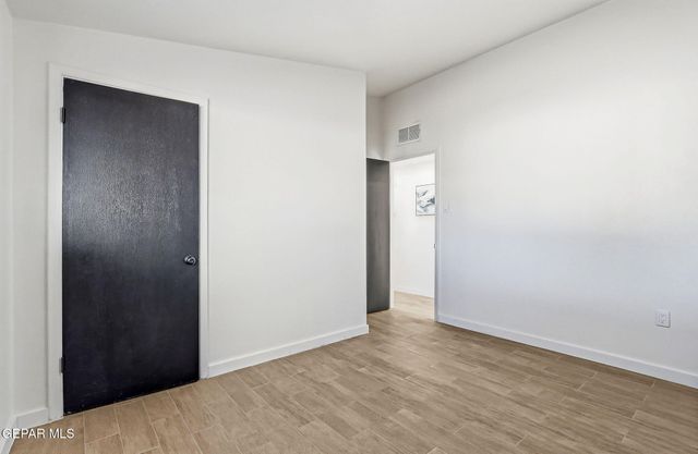 148 PAPAYA Street, El Paso, TX 79915