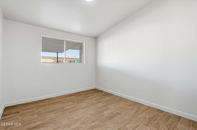 148 PAPAYA Street, El Paso, TX 79915